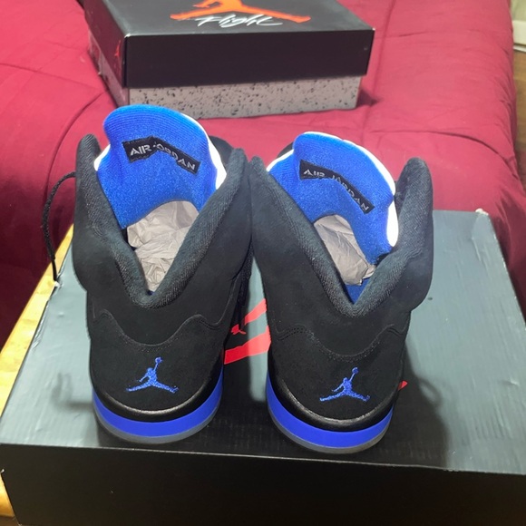 Air Jordan 5 - Picture 4 of 5